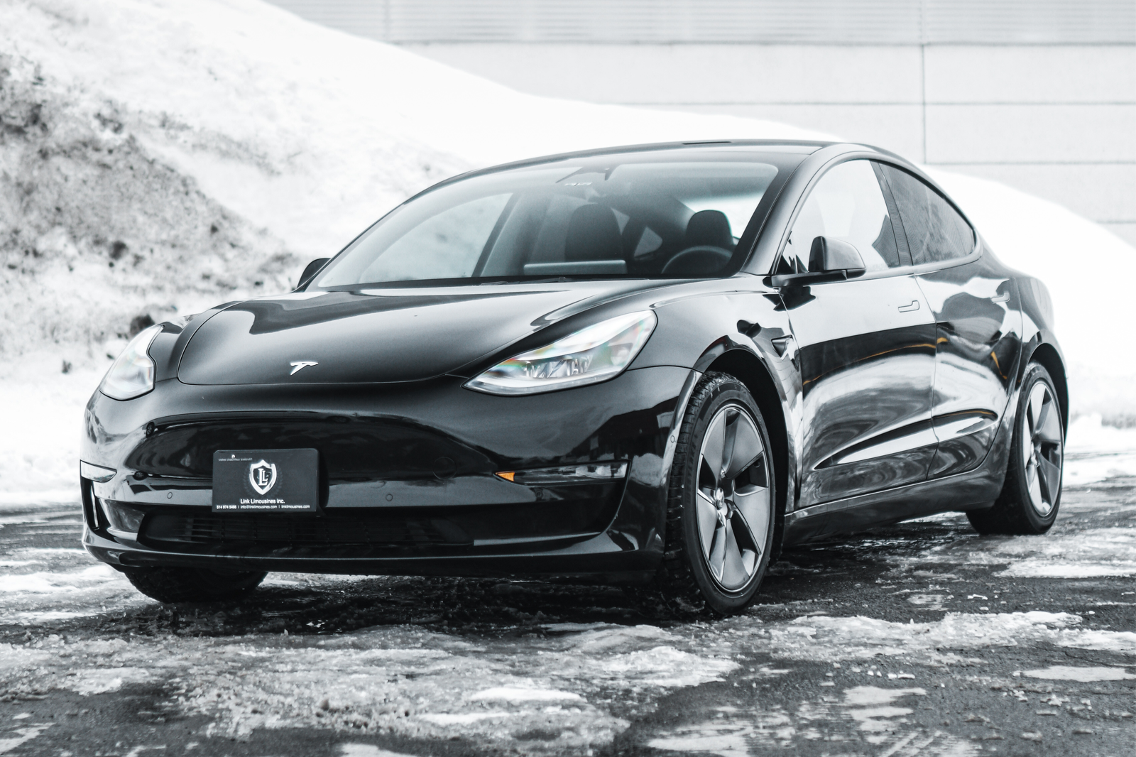 Rent Tesla Model 3