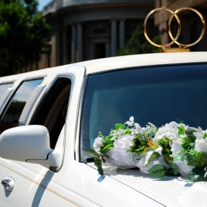 White Wedding Limousine Montreal 2023